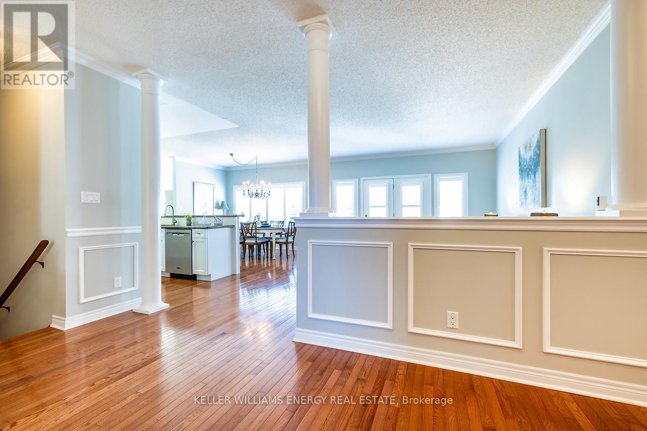 Property at 16 KISSINGBRIDGE LANE image 4