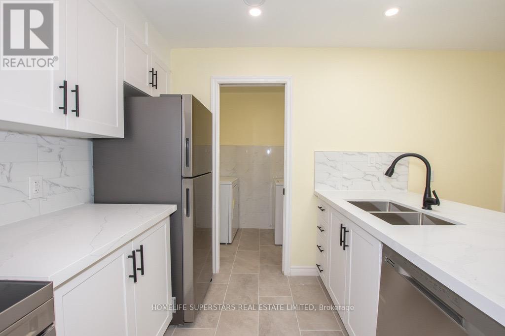 7663 Woodbine Street E, Niagara Falls (Ascot), Ontario  L2H 1C2 - Photo 24 - X12304046