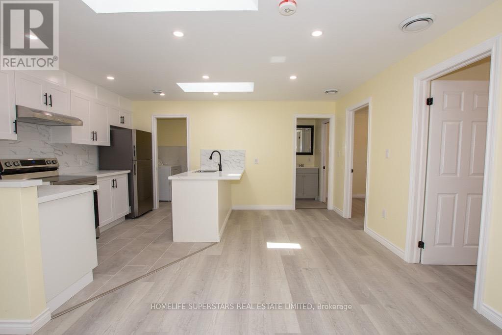 7663 Woodbine Street E, Niagara Falls (Ascot), Ontario  L2H 1C2 - Photo 27 - X12304046