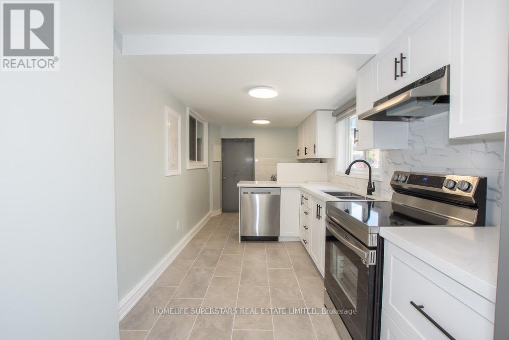 7663 Woodbine Street E, Niagara Falls (Ascot), Ontario  L2H 1C2 - Photo 32 - X12304046