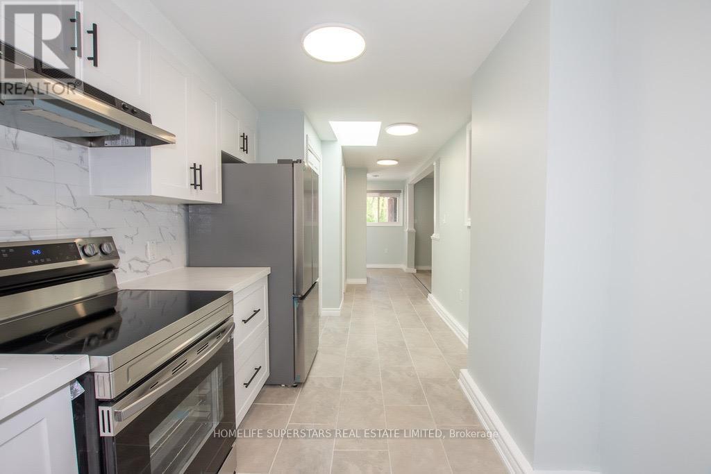 7663 Woodbine Street E, Niagara Falls (Ascot), Ontario  L2H 1C2 - Photo 35 - X12304046