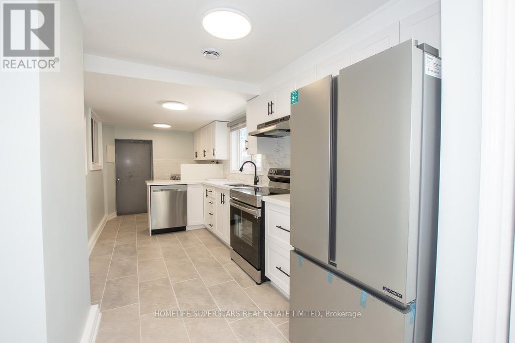 7663 Woodbine Street E, Niagara Falls (Ascot), Ontario  L2H 1C2 - Photo 36 - X12304046