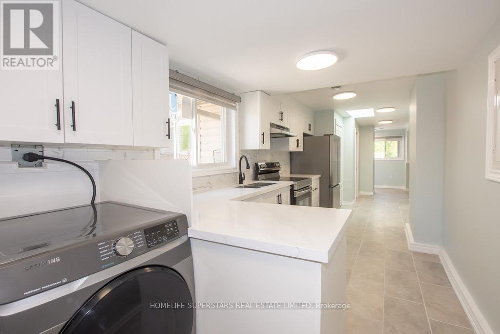 7663 Woodbine Street E, Niagara Falls (Ascot), Ontario  L2H 1C2 - Photo 37 - X12304046
