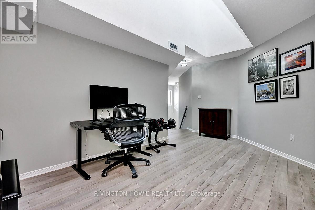 36 Robson Court, Ottawa, Ontario  K2K 2W1 - Photo 17 - X12304093