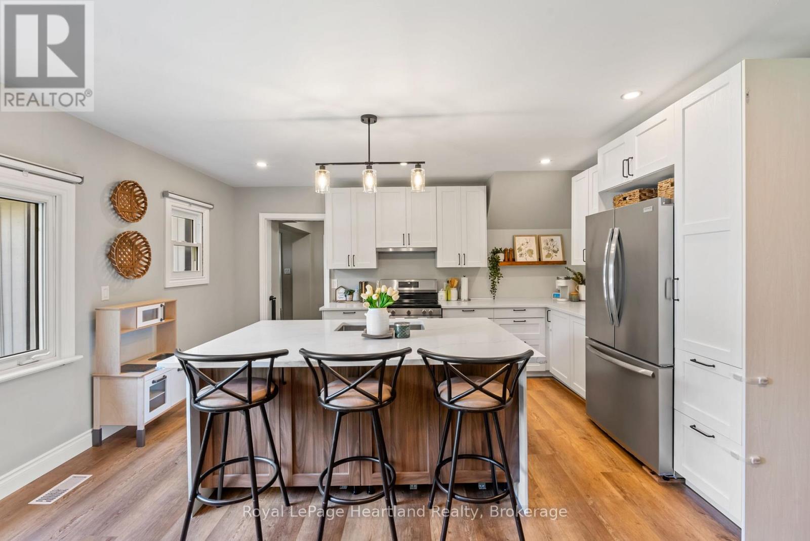 75 Margaret Street, Minto, Ontario  N0G 1Z0 - Photo 14 - X12304084