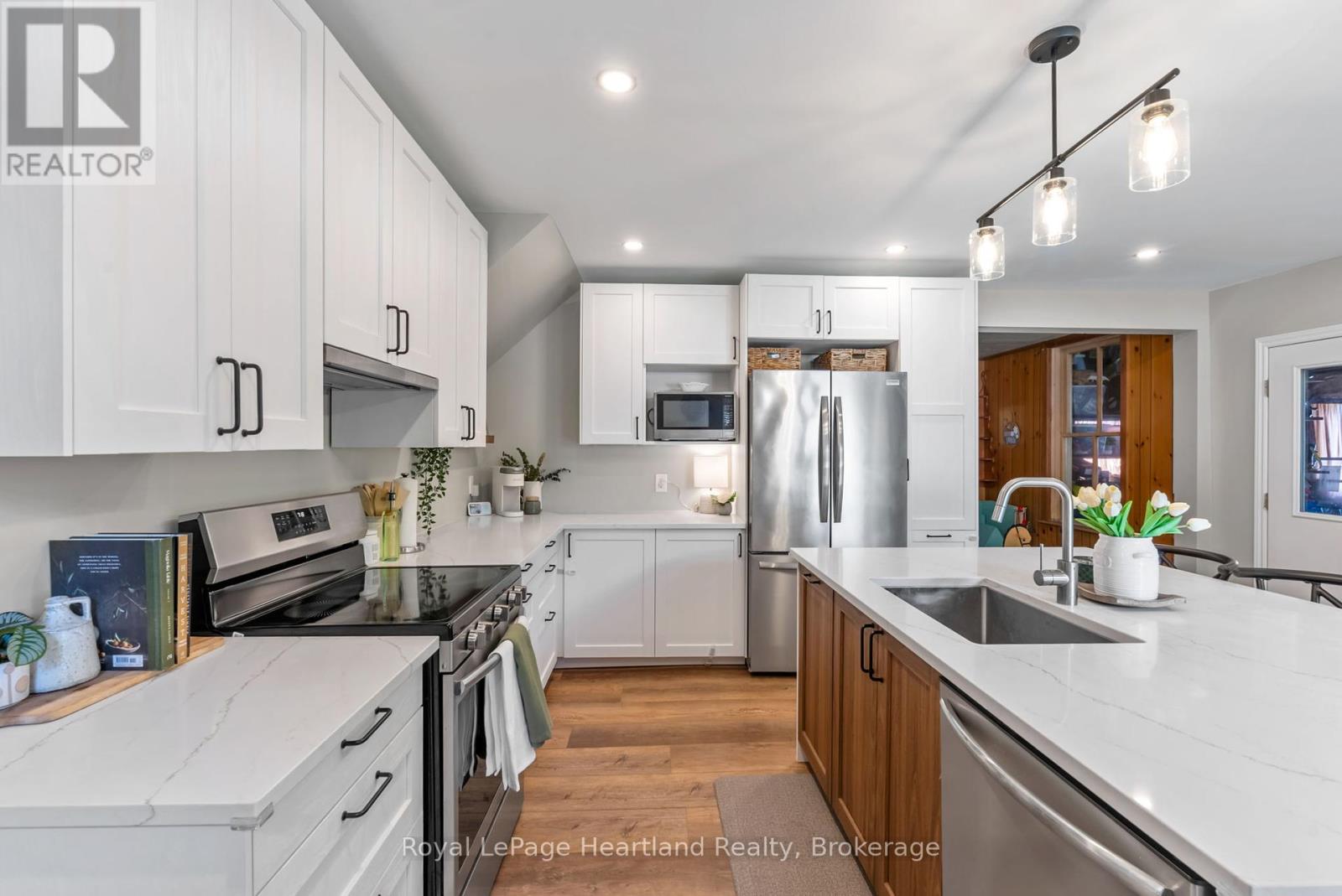 75 Margaret Street, Minto, Ontario  N0G 1Z0 - Photo 17 - X12304084