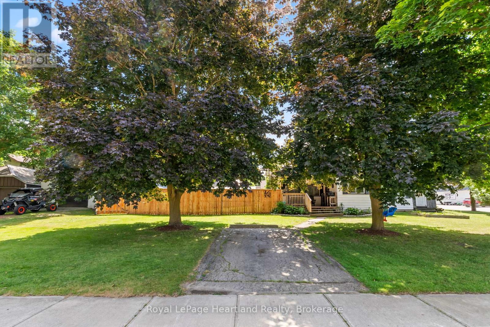 75 Margaret Street, Minto, Ontario  N0G 1Z0 - Photo 33 - X12304084