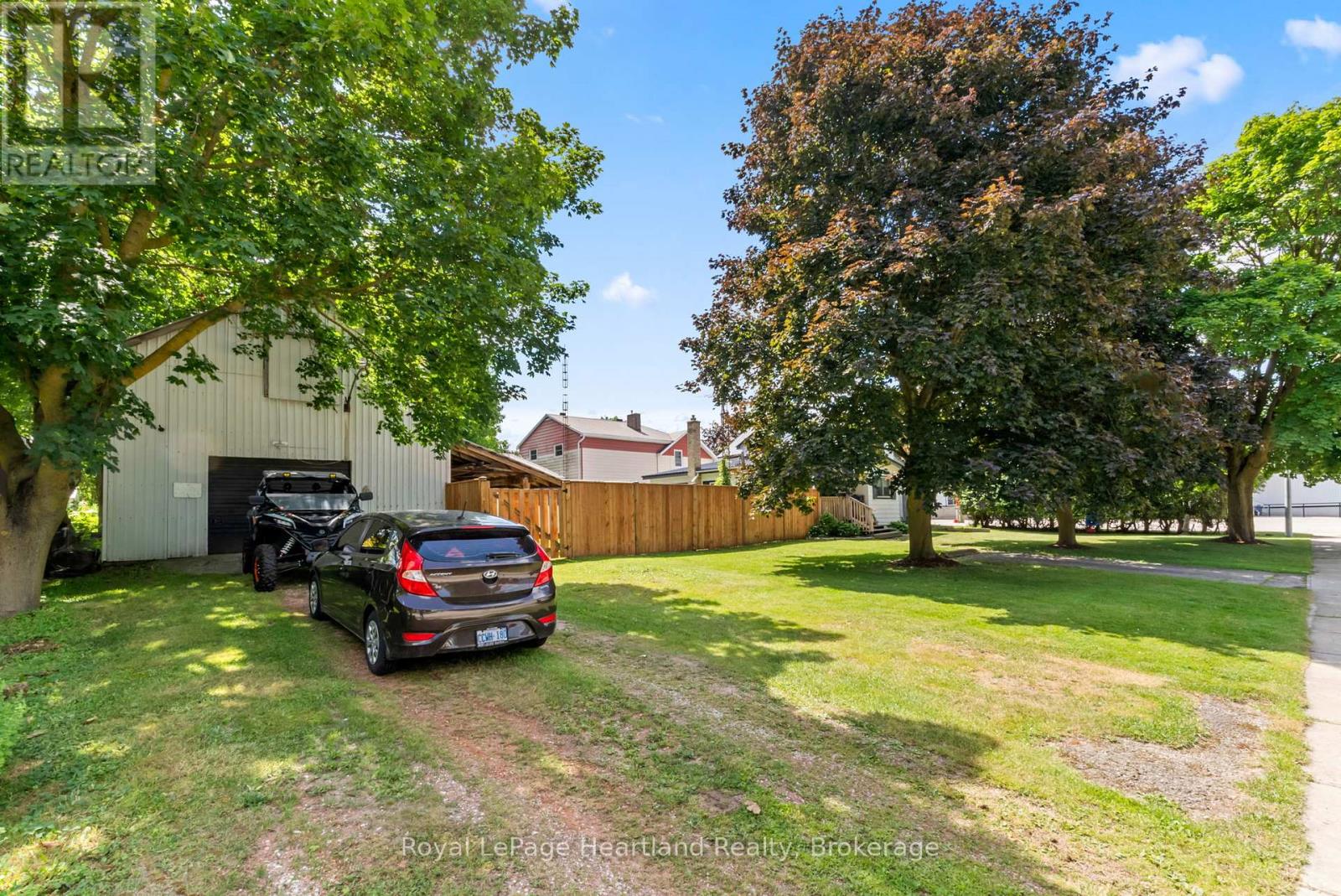 75 Margaret Street, Minto, Ontario  N0G 1Z0 - Photo 34 - X12304084