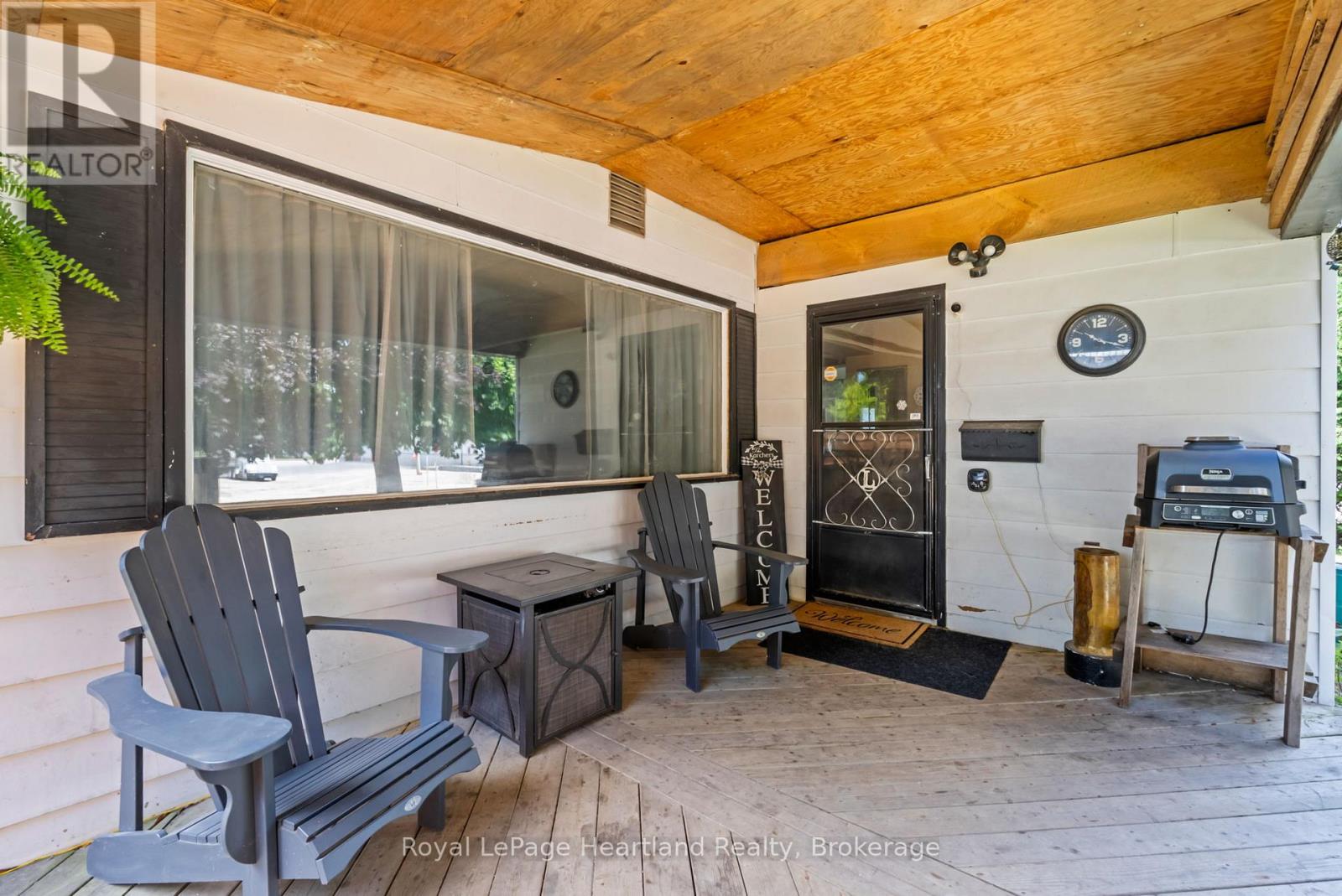 75 Margaret Street, Minto, Ontario  N0G 1Z0 - Photo 8 - X12304084