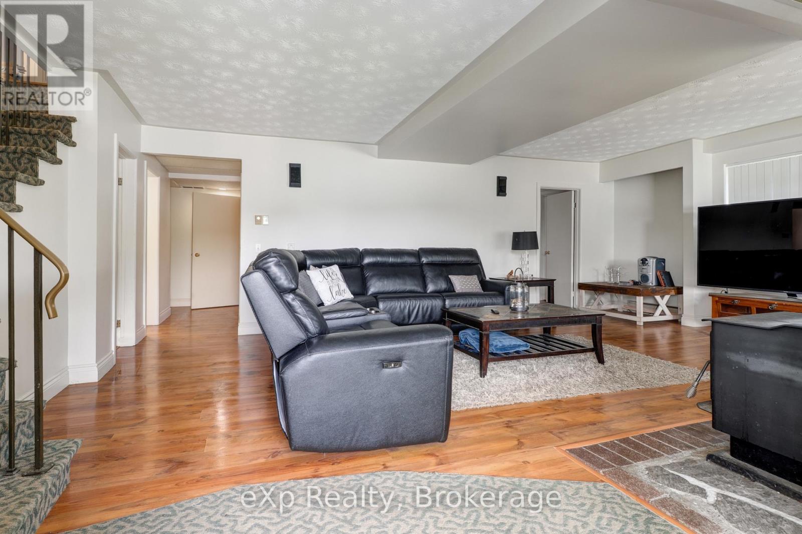 688a Prevost Road, French River, Ontario  P0M 2N0 - Photo 20 - X12304099