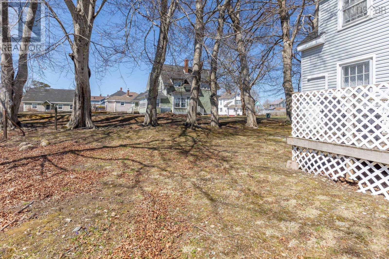 91 Cliff Street, Yarmouth, Nova Scotia  B5A 3J7 - Photo 23 - 202509225