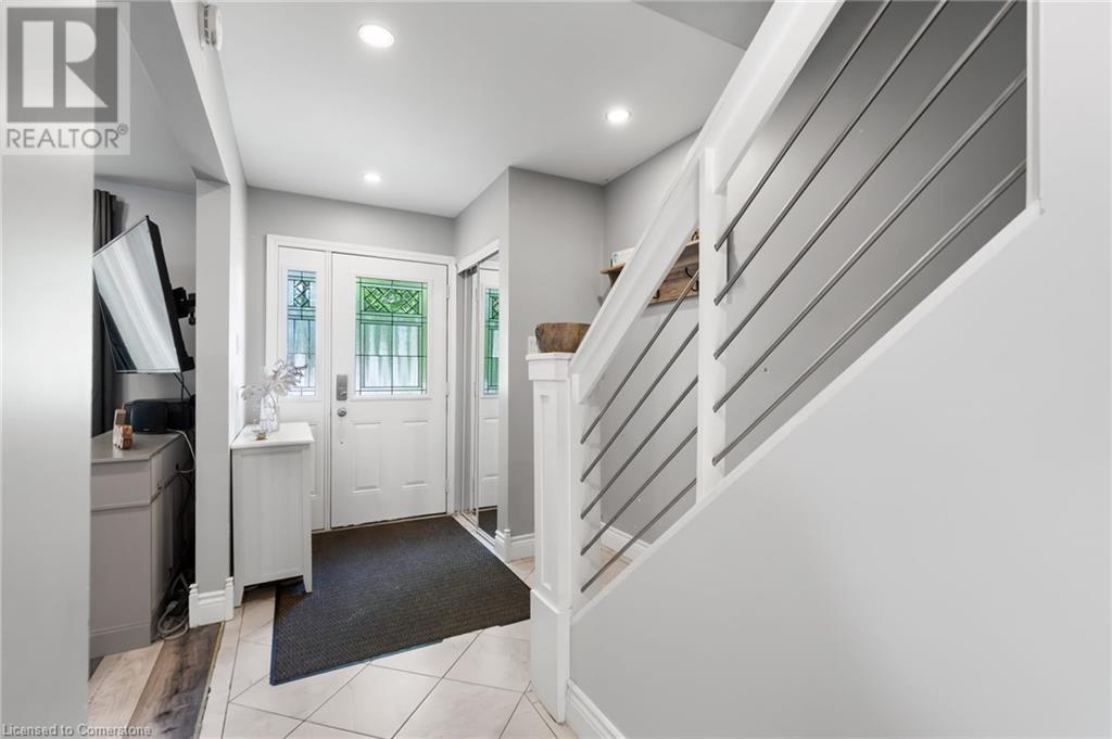 Property at 197 MAPLE Avenue image 4
