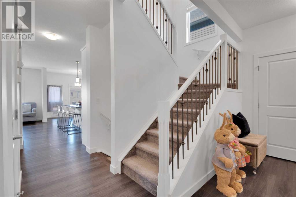 301 Sage Meadows Park Nw, Calgary, Alberta  T3P 1P6 - Photo 4 - A2242418