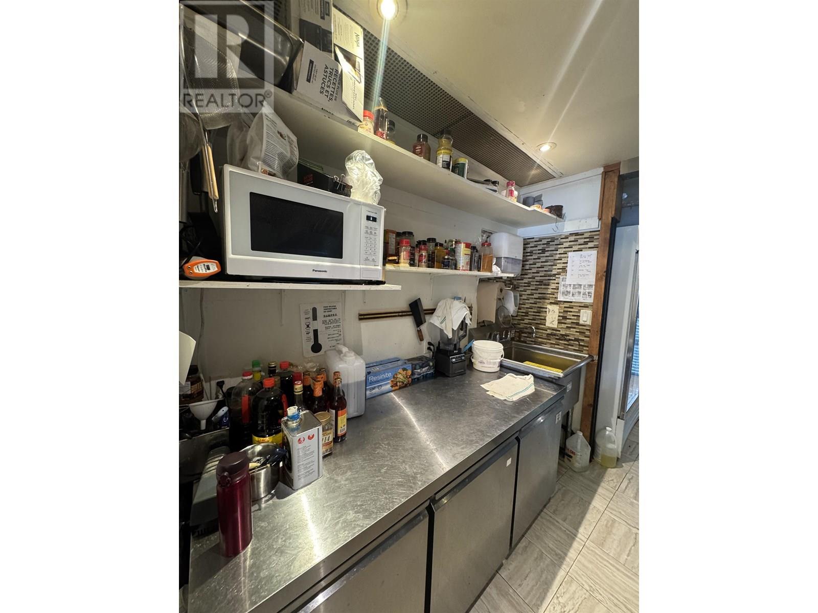 3188 Macdonald Street, Vancouver, British Columbia  V6K 4W7 - Photo 6 - C8070579