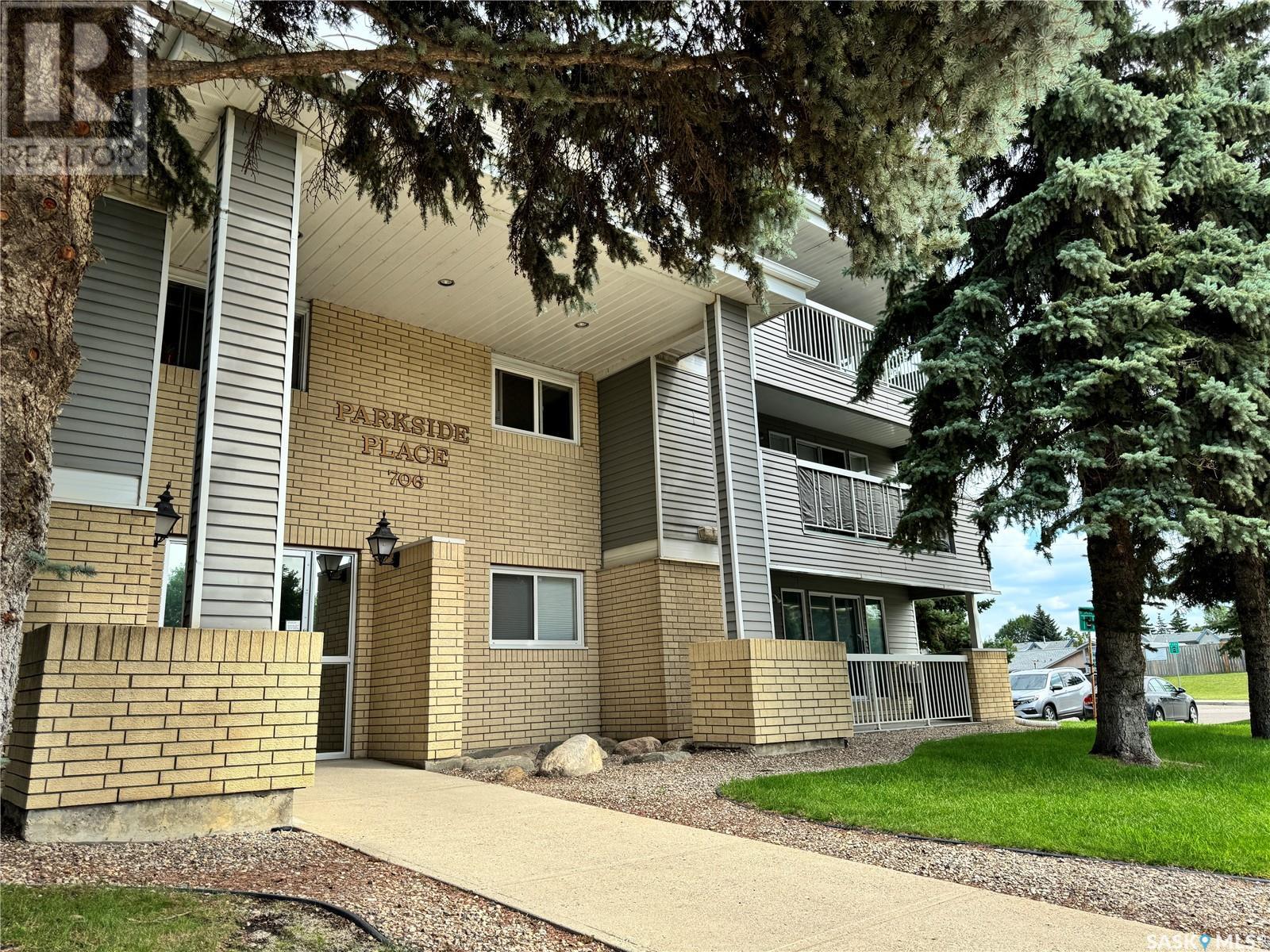 Property at 303 706 Confederation DRIVE image 2