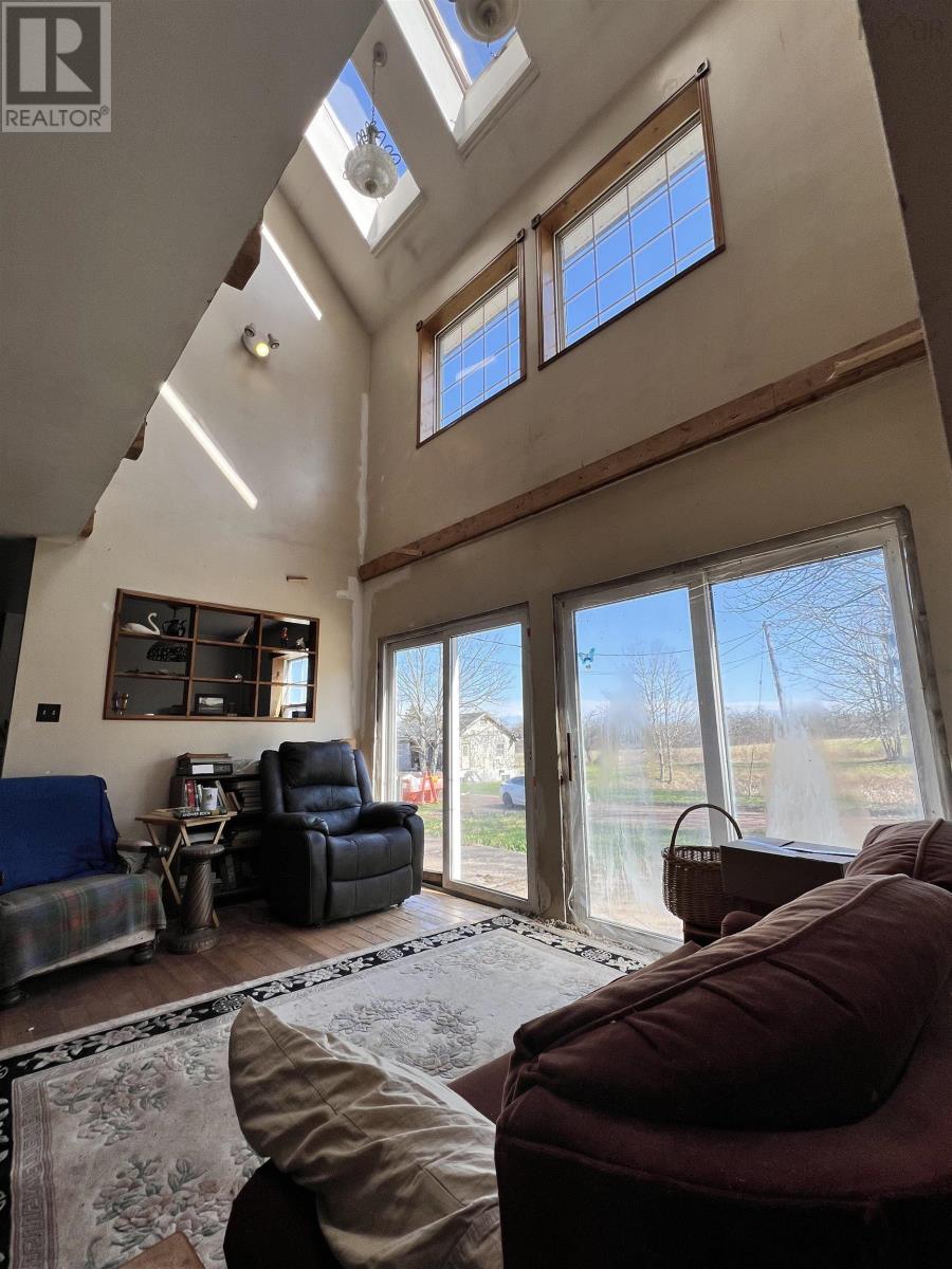 10863 Highway 215, South Maitland, Nova Scotia  B0N 2H0 - Photo 6 - 202507430