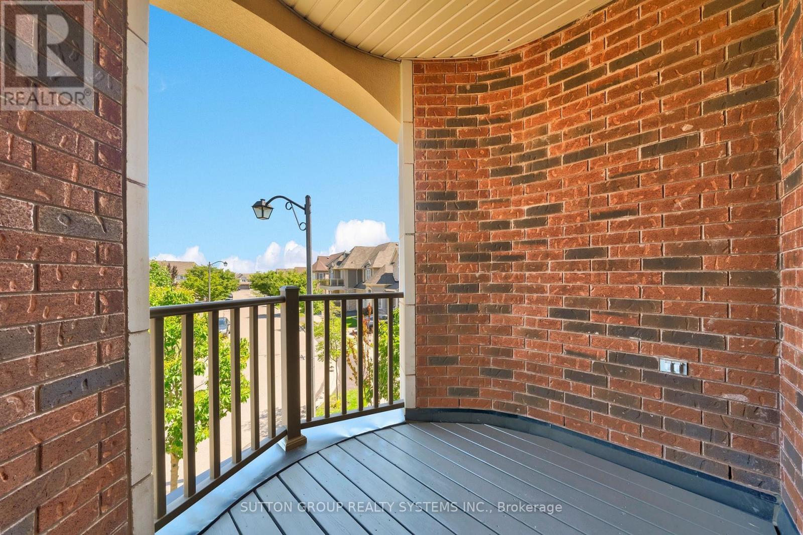 931 Syndenham Lane, Milton, Ontario  L9T 8J4 - Photo 24 - W12304100