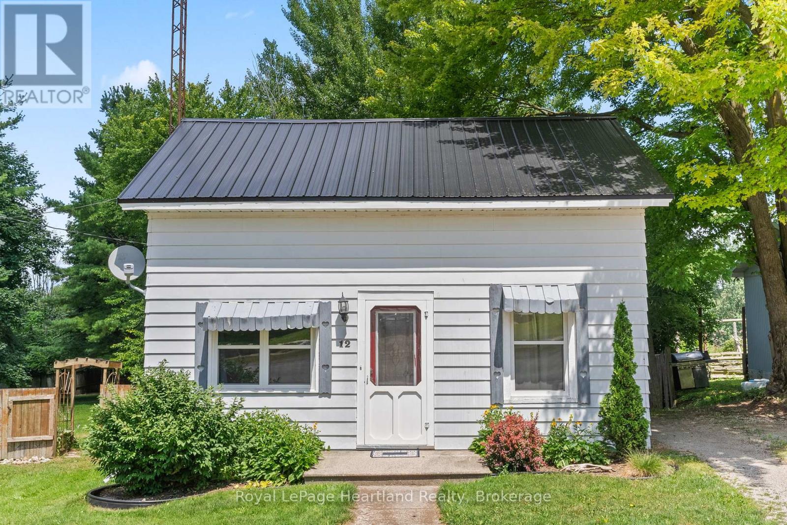 12 Brandon Street, Morris Turnberry, Ontario  N0G 1E0 - Photo 29 - X12304141