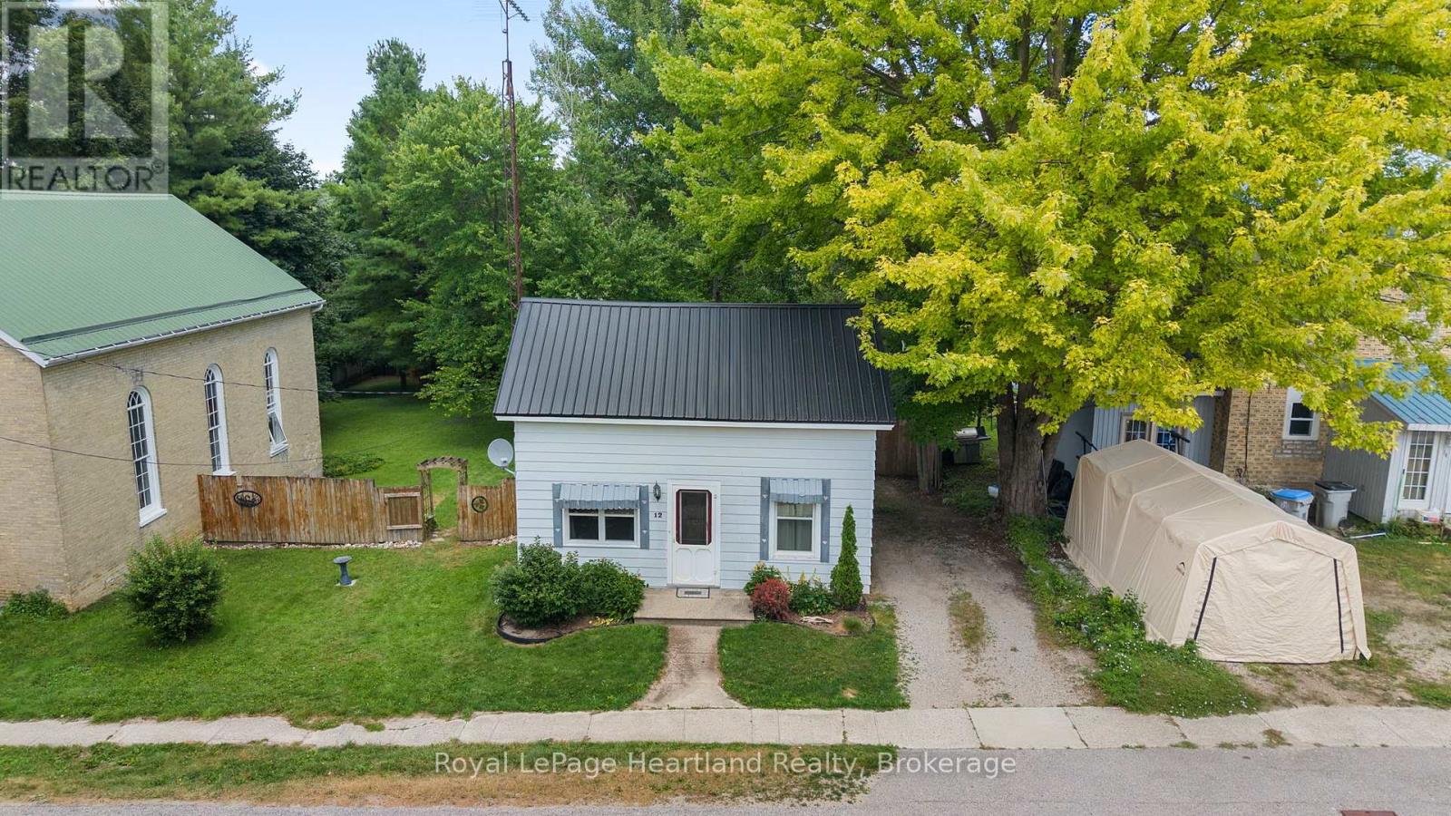 12 Brandon Street, Morris Turnberry, Ontario  N0G 1E0 - Photo 4 - X12304141
