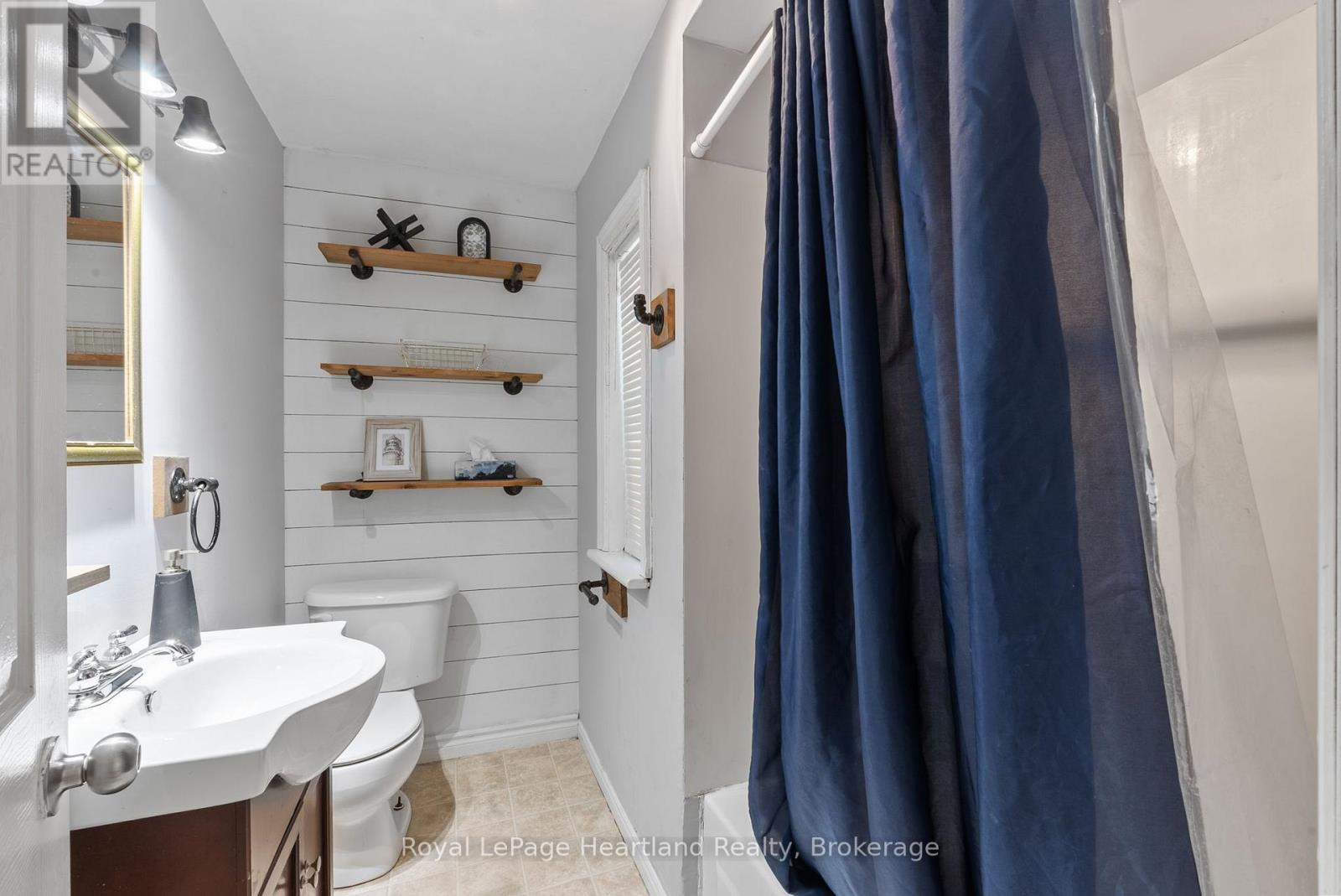 12 Brandon Street, Morris Turnberry, Ontario  N0G 1E0 - Photo 8 - X12304141
