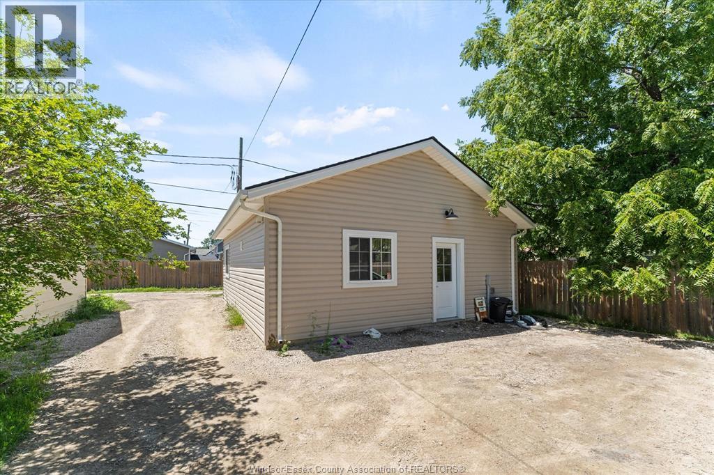 1329 St. Anne Street, Tecumseh, Ontario  N8N 1T8 - Photo 2 - 25018629