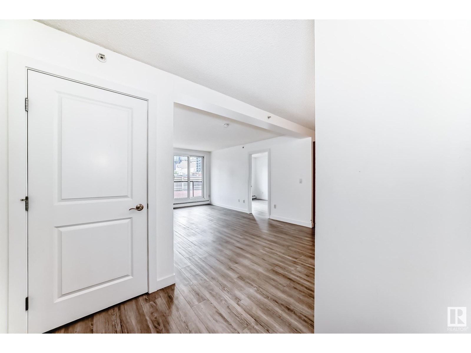 #304 10303 105 St Nw, Edmonton, Alberta  T5J 5G3 - Photo 3 - E4449177