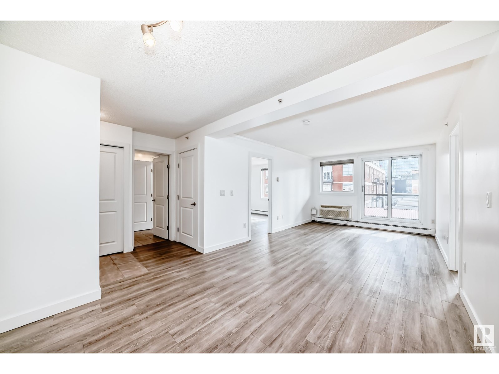 #304 10303 105 St Nw, Edmonton, Alberta  T5J 5G3 - Photo 5 - E4449177
