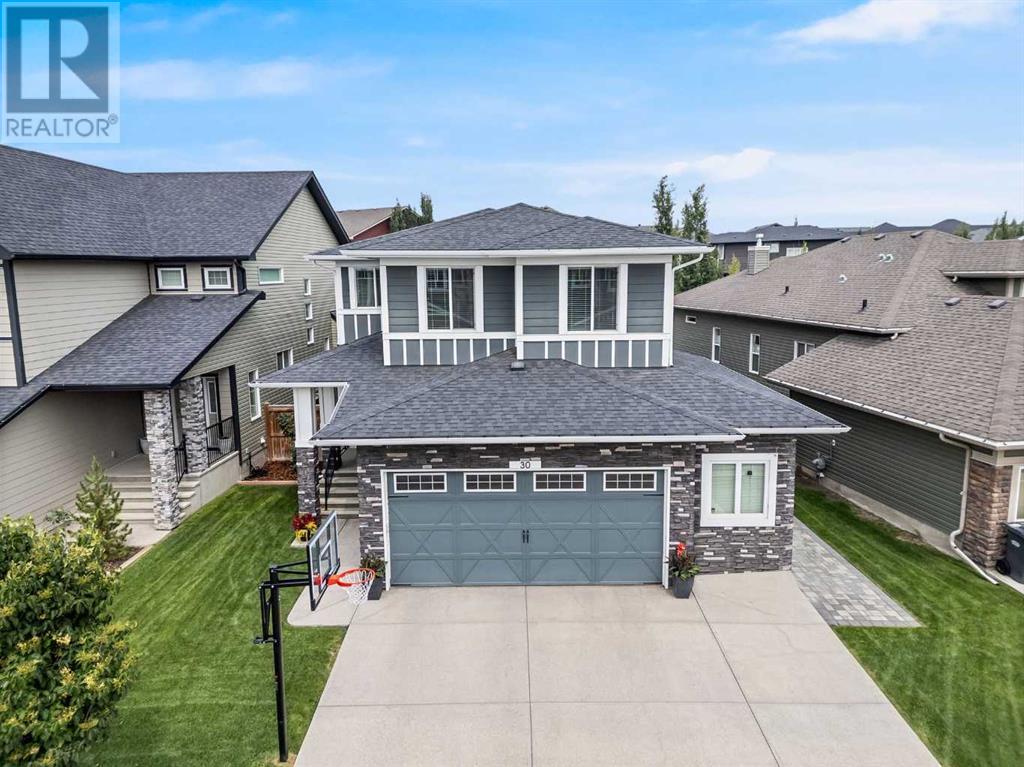 Property at 30 Mount Rae Heights image 2