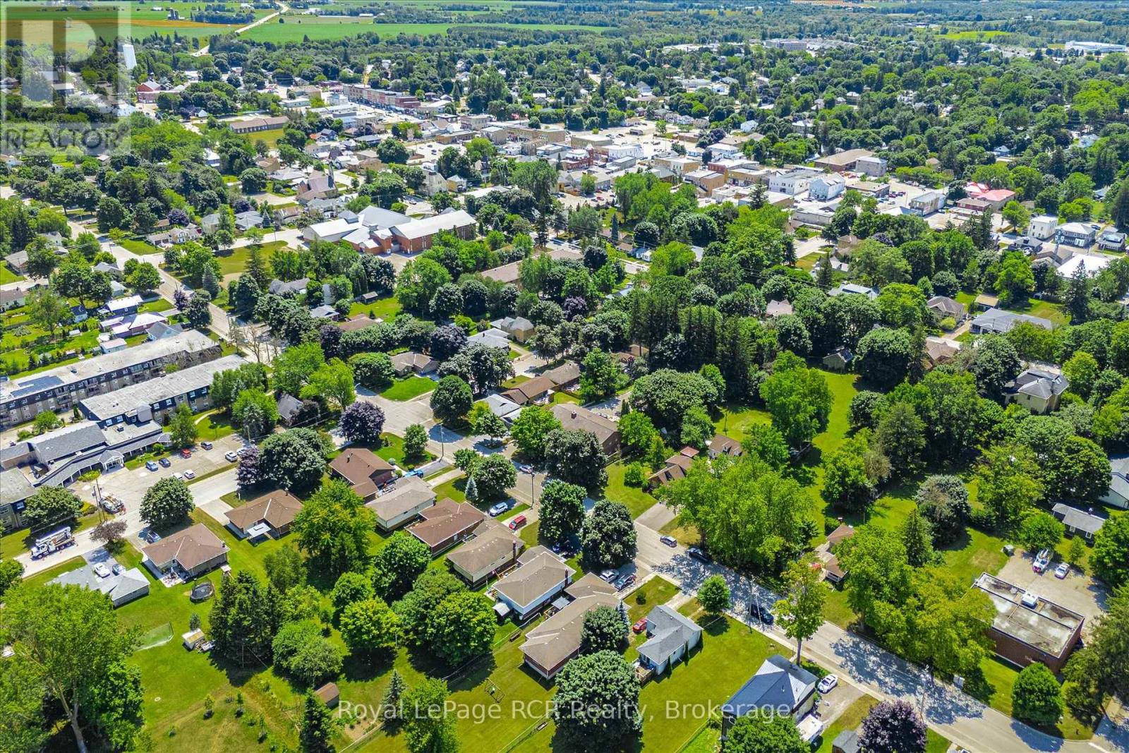 240 Egremont Street N, Wellington North, Ontario  N0G 2L2 - Photo 20 - X12300865