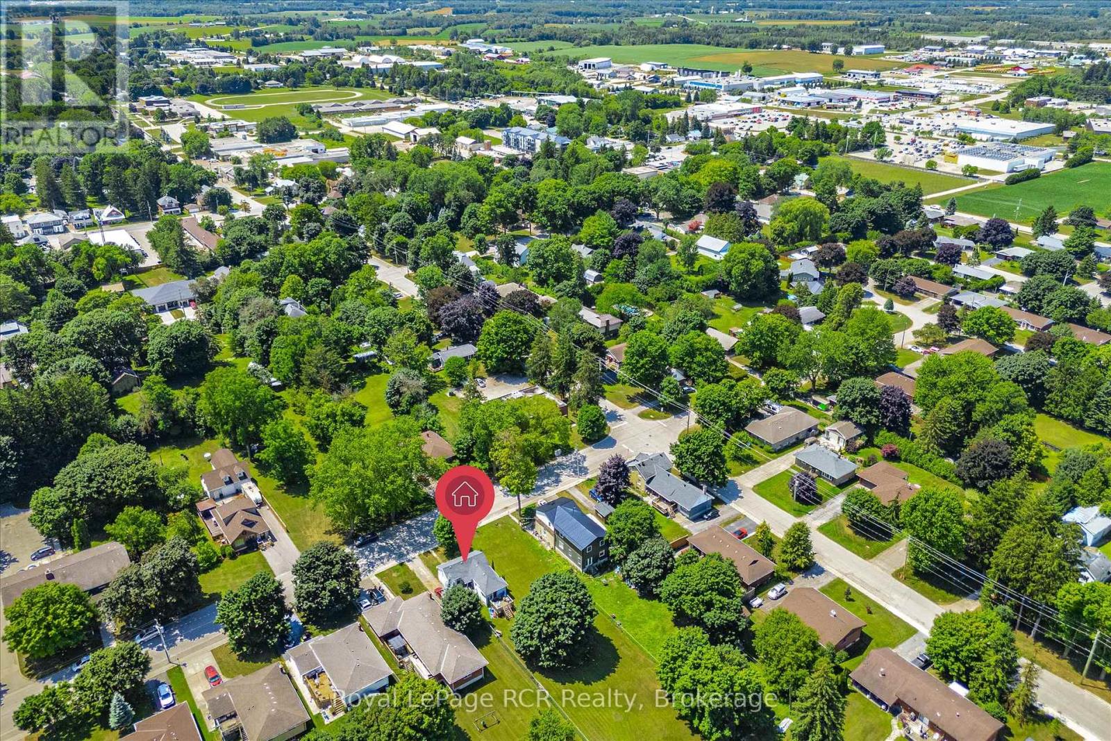 240 Egremont Street N, Wellington North, Ontario  N0G 2L2 - Photo 23 - X12300865