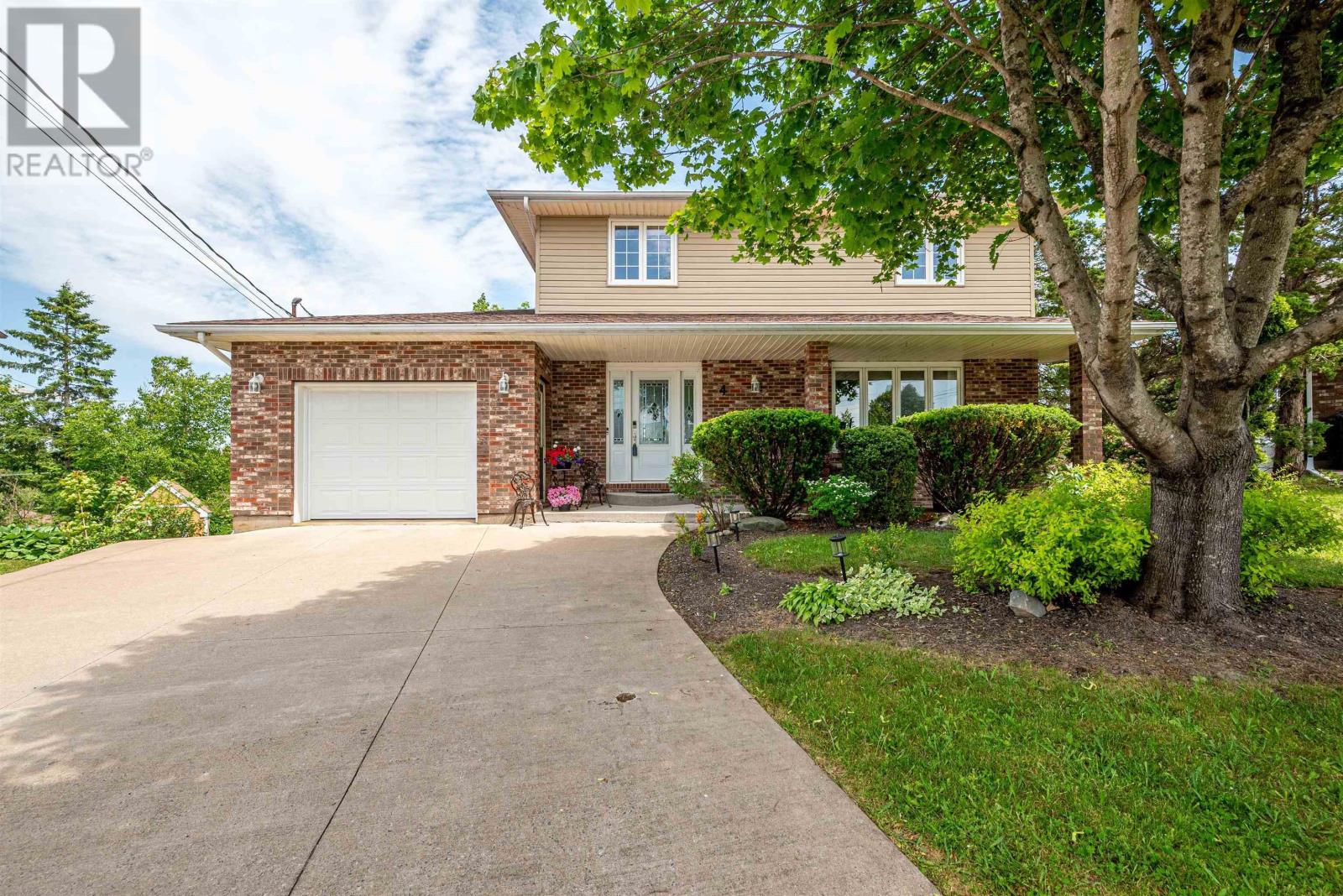 Property at 4 Marcs Way image 2
