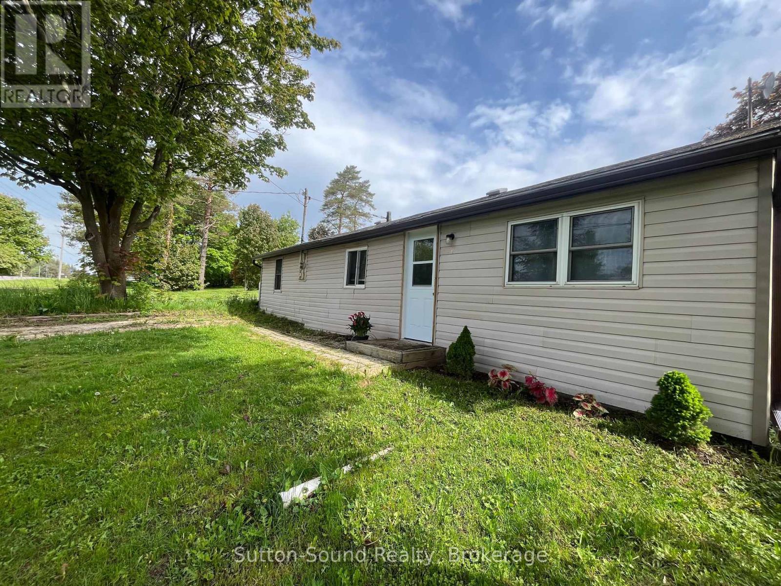 776225 Highway 10 Highway, Chatsworth, Ontario  N0H 1C0 - Photo 2 - X12304193