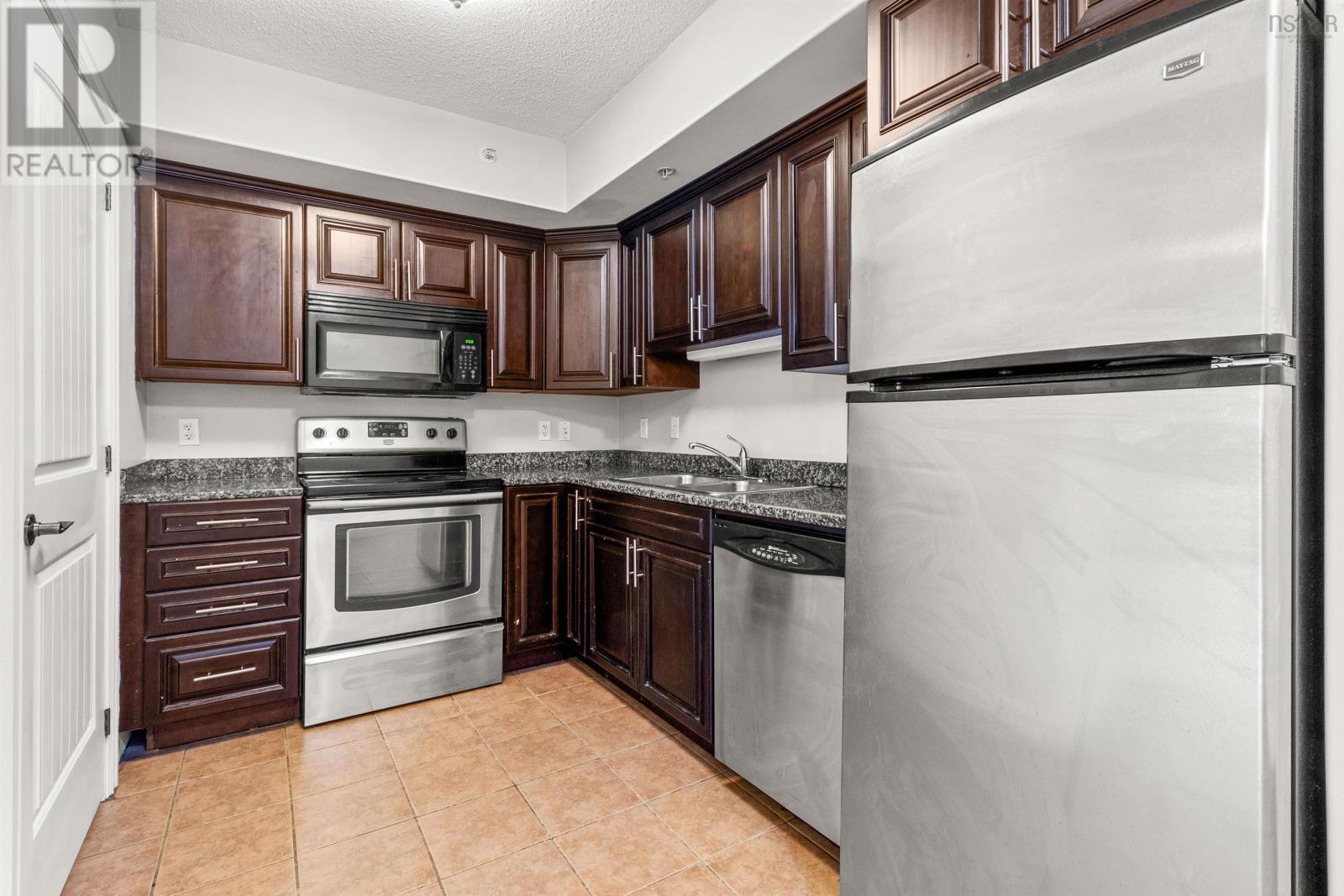 204 5505 Falkland Street, Halifax, Nova Scotia  B3K 0C3 - Photo 3 - 202517920