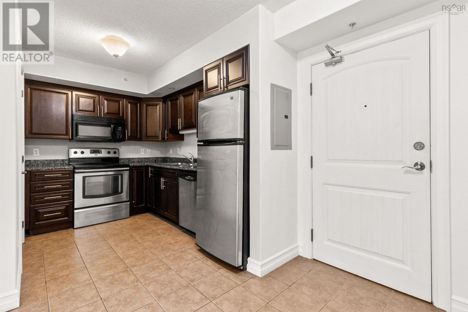 204 5505 Falkland Street, Halifax, Nova Scotia  B3K 0C3 - Photo 2 - 202517920