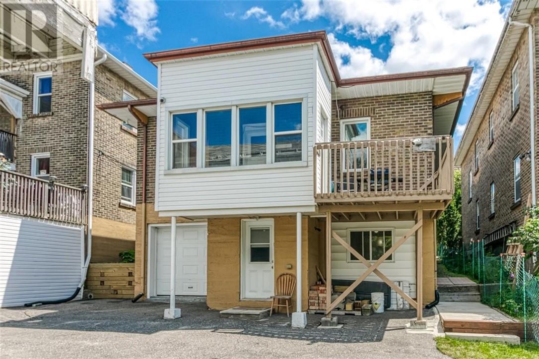 Property at 227 Mackenzie image 2