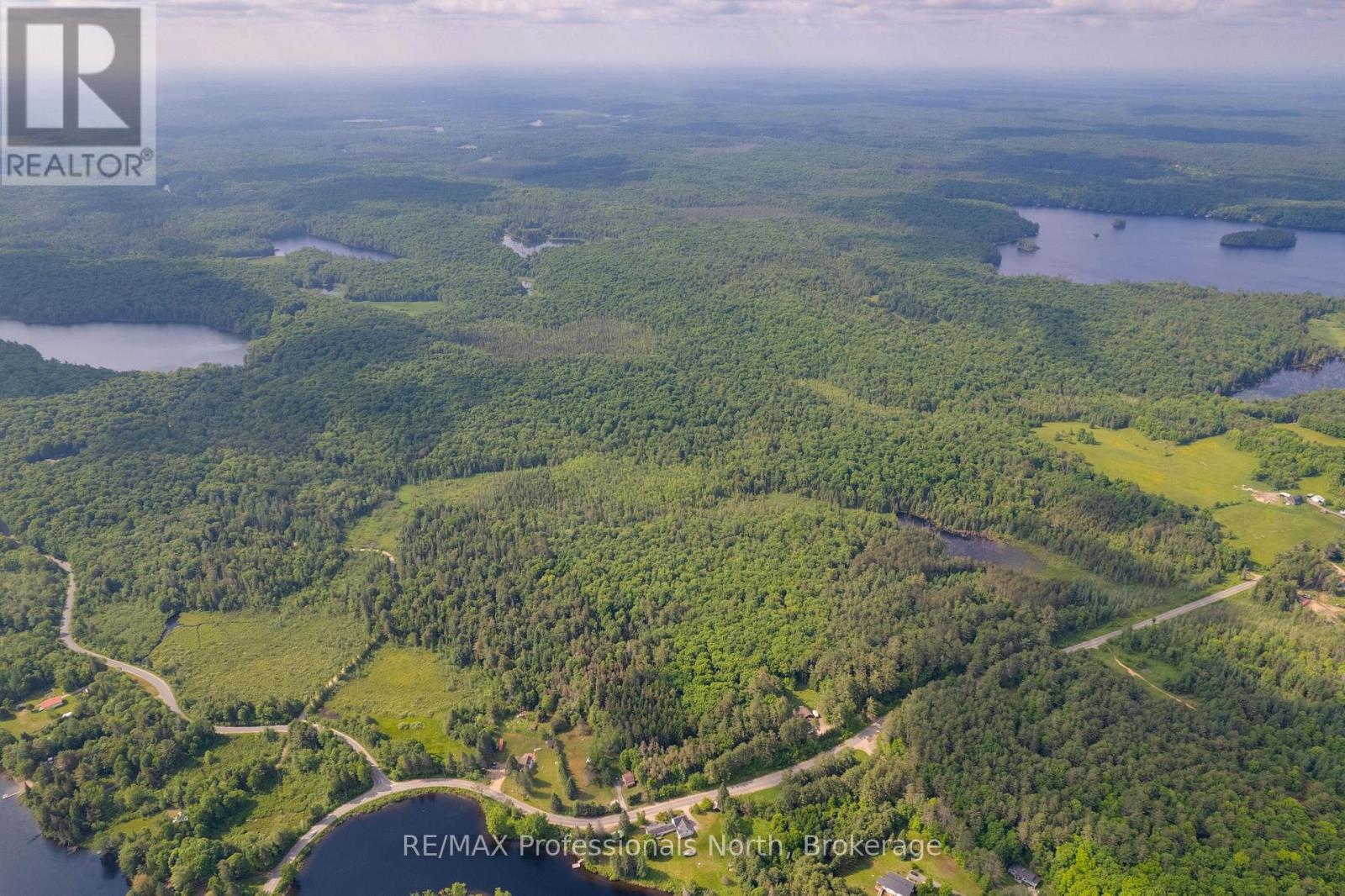 2330 Fraserburg Road, Bracebridge, Ontario  P1L 1X3 - Photo 17 - X12239290