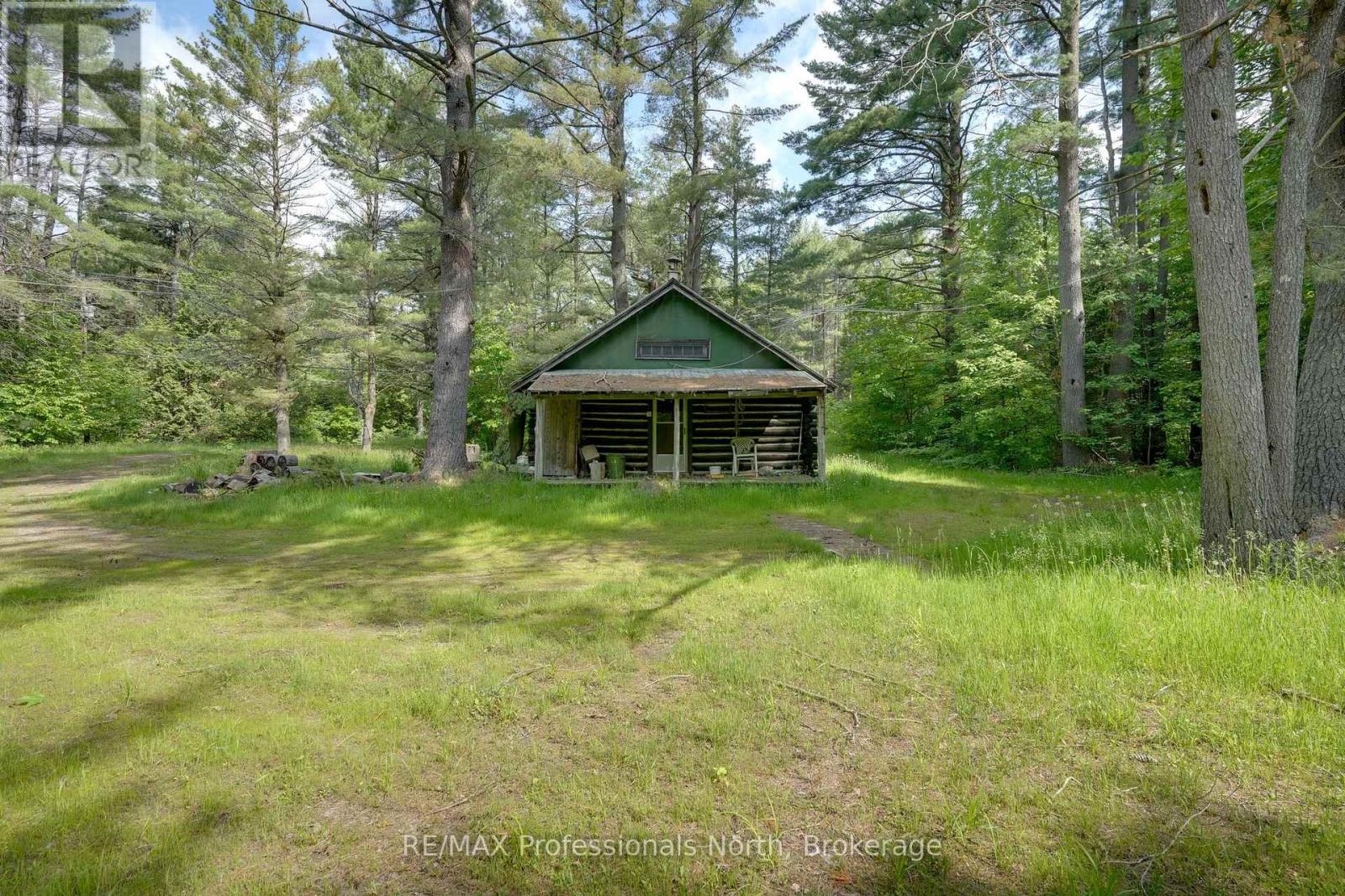 2330 Fraserburg Road, Bracebridge, Ontario  P1L 1X3 - Photo 10 - X12239290