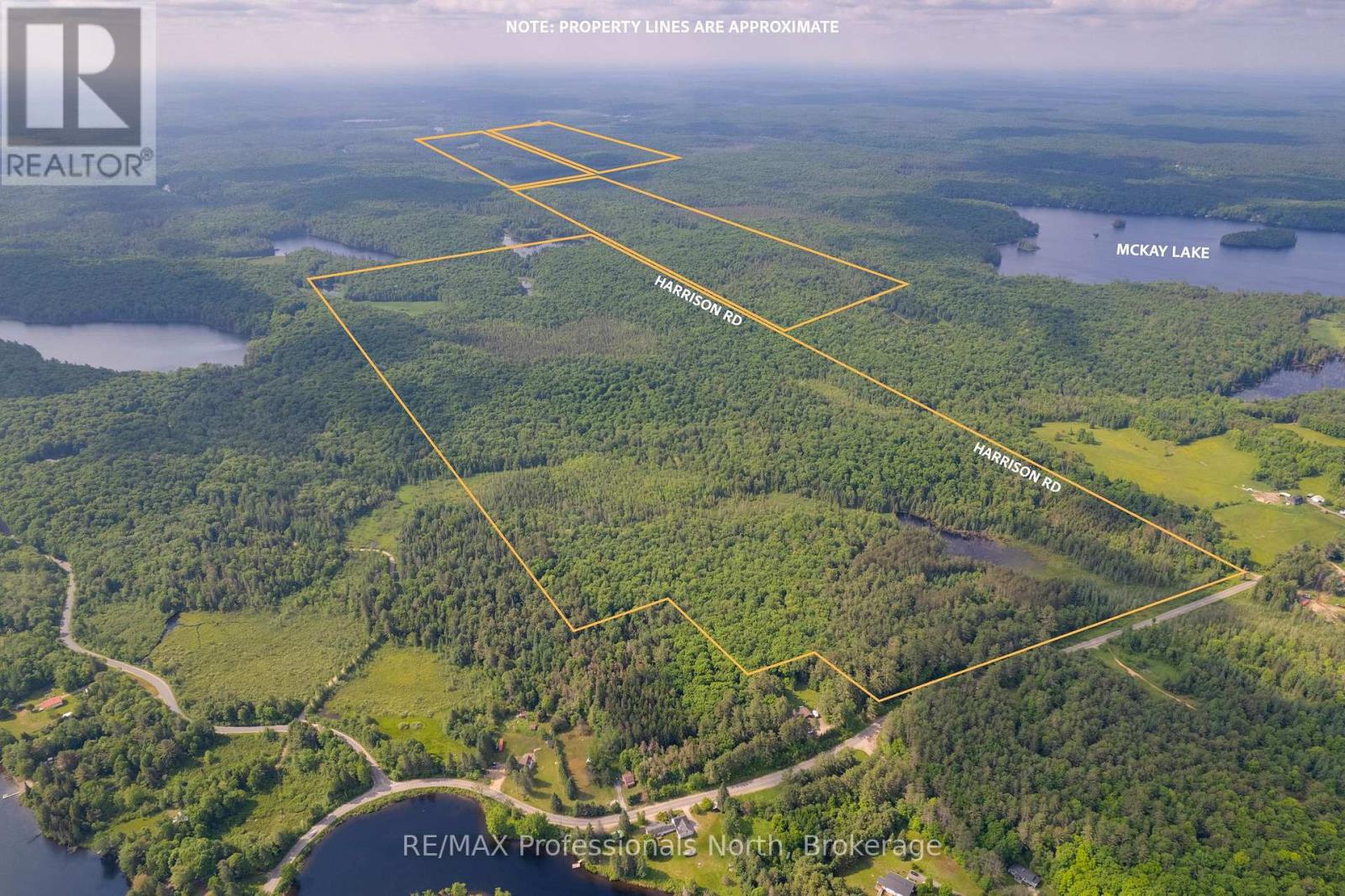 2330 Fraserburg Road, Bracebridge, Ontario  P1L 1X3 - Photo 2 - X12239290