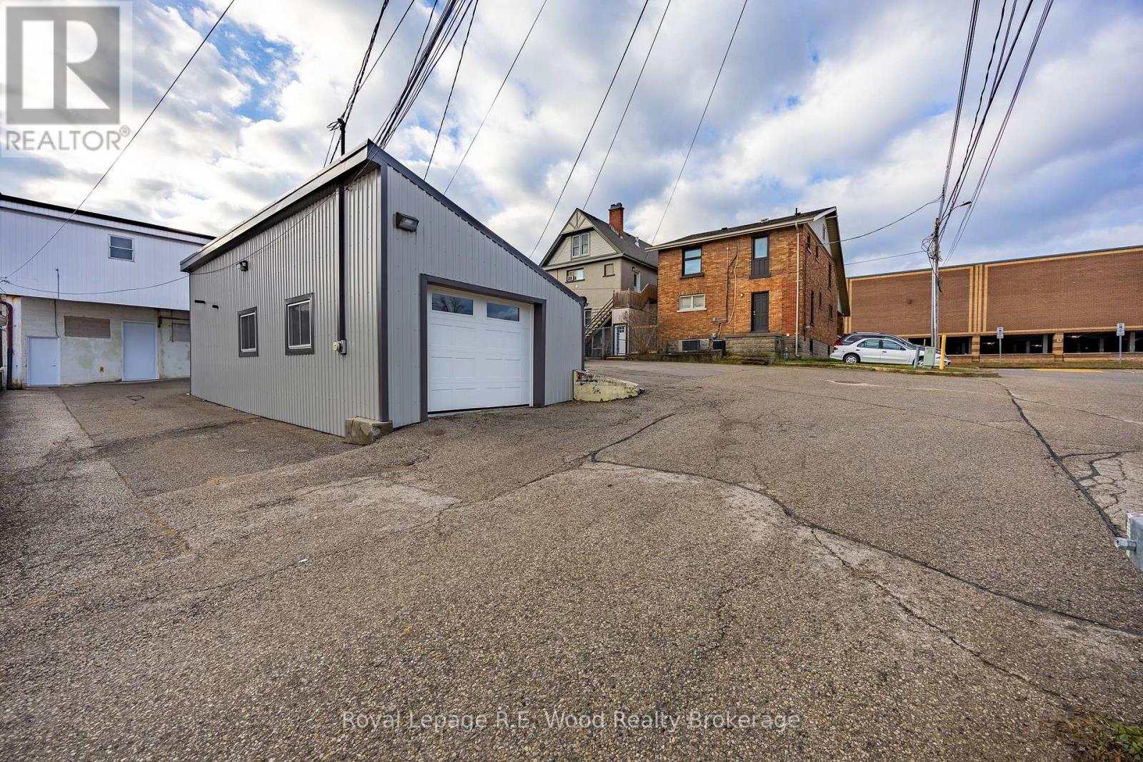 20 CAT ALLEY, Tillsonburg, Ontario
