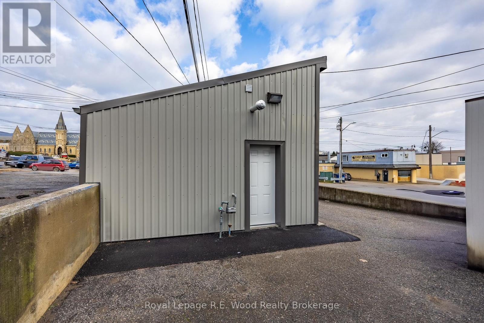 20 Cat Alley, Tillsonburg, Ontario  N4G 0C8 - Photo 11 - X12304228