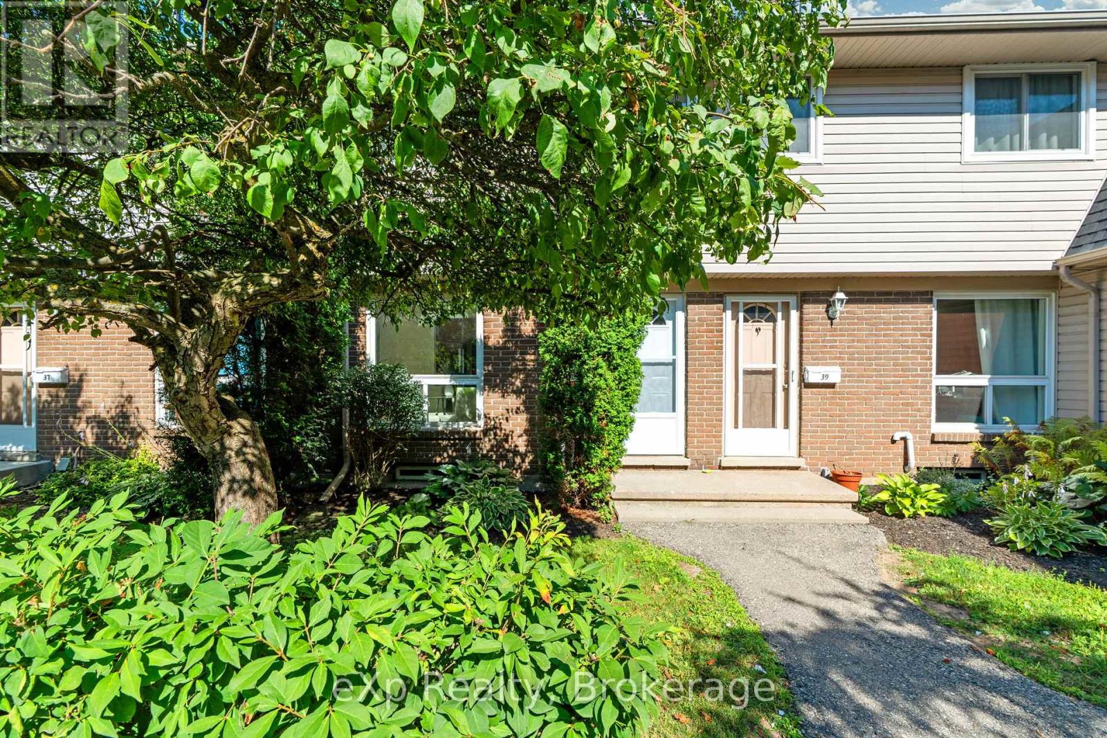 38 - 88 Avonwood Drive, Stratford, Ontario  N4Z 1B3 - Photo 2 - X12304213