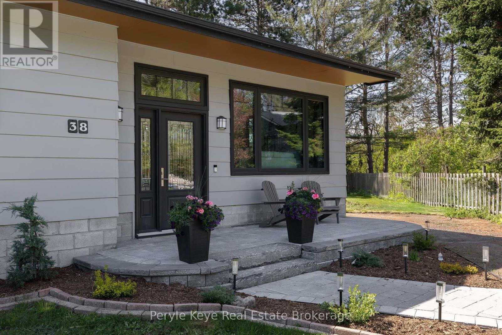 38 Andrea Drive, Bracebridge, Ontario  P1L 1C5 - Photo 10 - X12304229