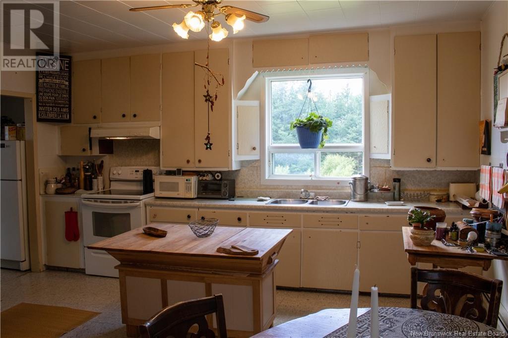 7186 Route 17 Road, Kedgwick, New Brunswick  E8B 1W3 - Photo 4 - NB119293