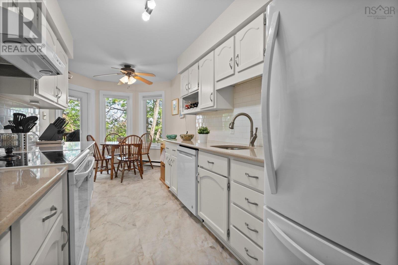 12 Pioneer Ave, Halifax, Nova Scotia  B3M 1W8 - Photo 11 - 202513459