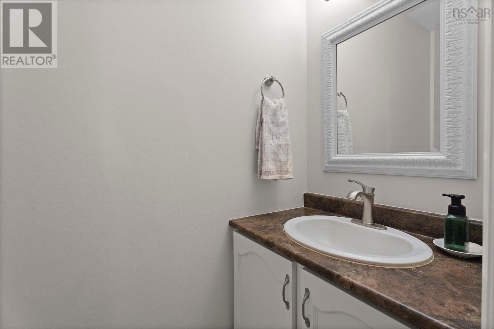12 Pioneer Ave, Halifax, Nova Scotia  B3M 1W8 - Photo 14 - 202513459