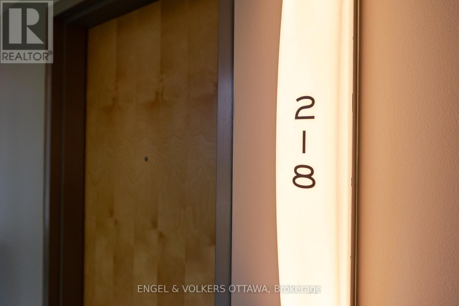 218 - 197 Lisgar Street, Ottawa, Ontario  K2P 0C3 - Photo 4 - X12304331