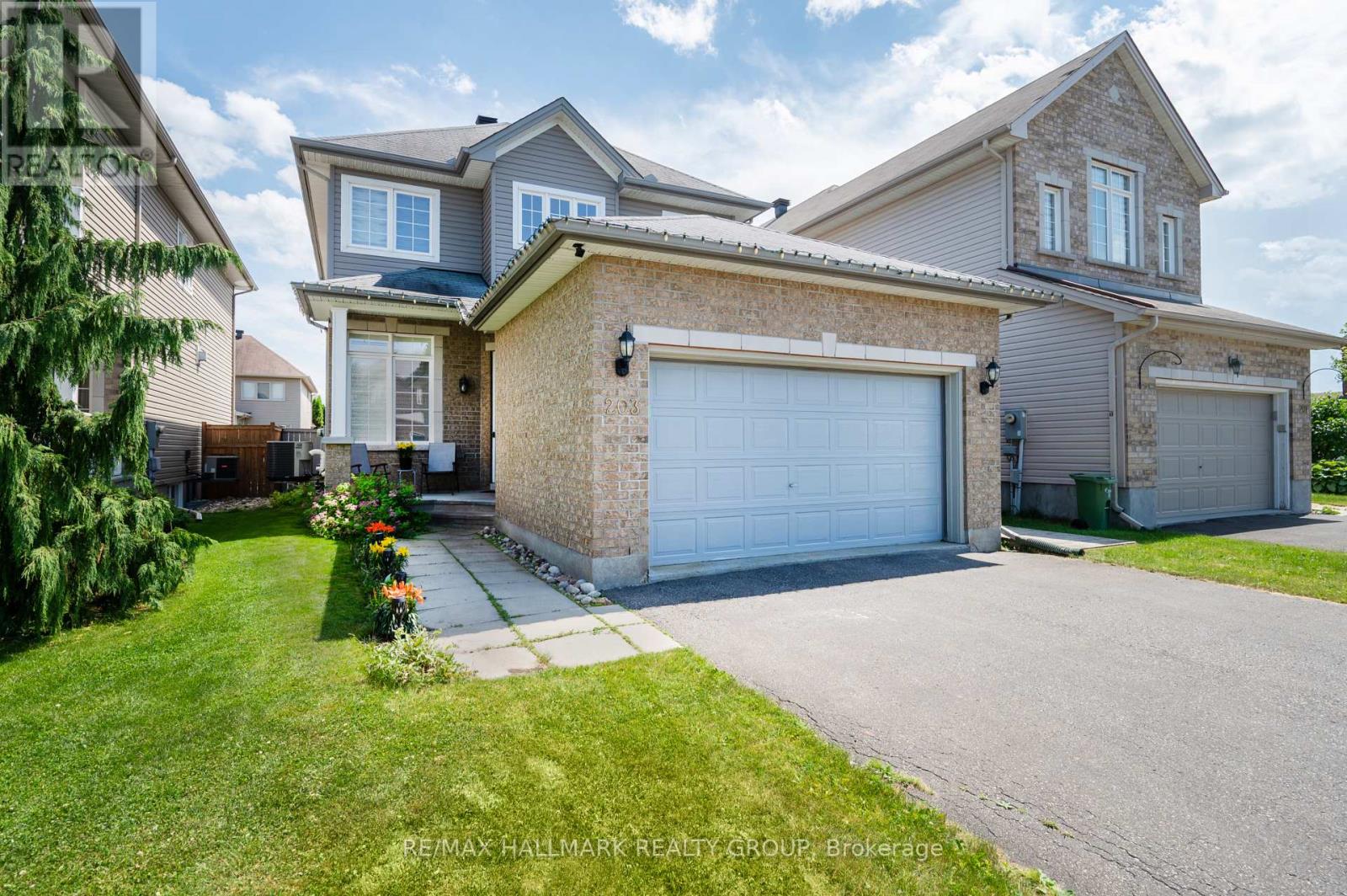 203 Black Sage Crescent, Ottawa, Ontario  K1V 2J7 - Photo 1 - X12304349