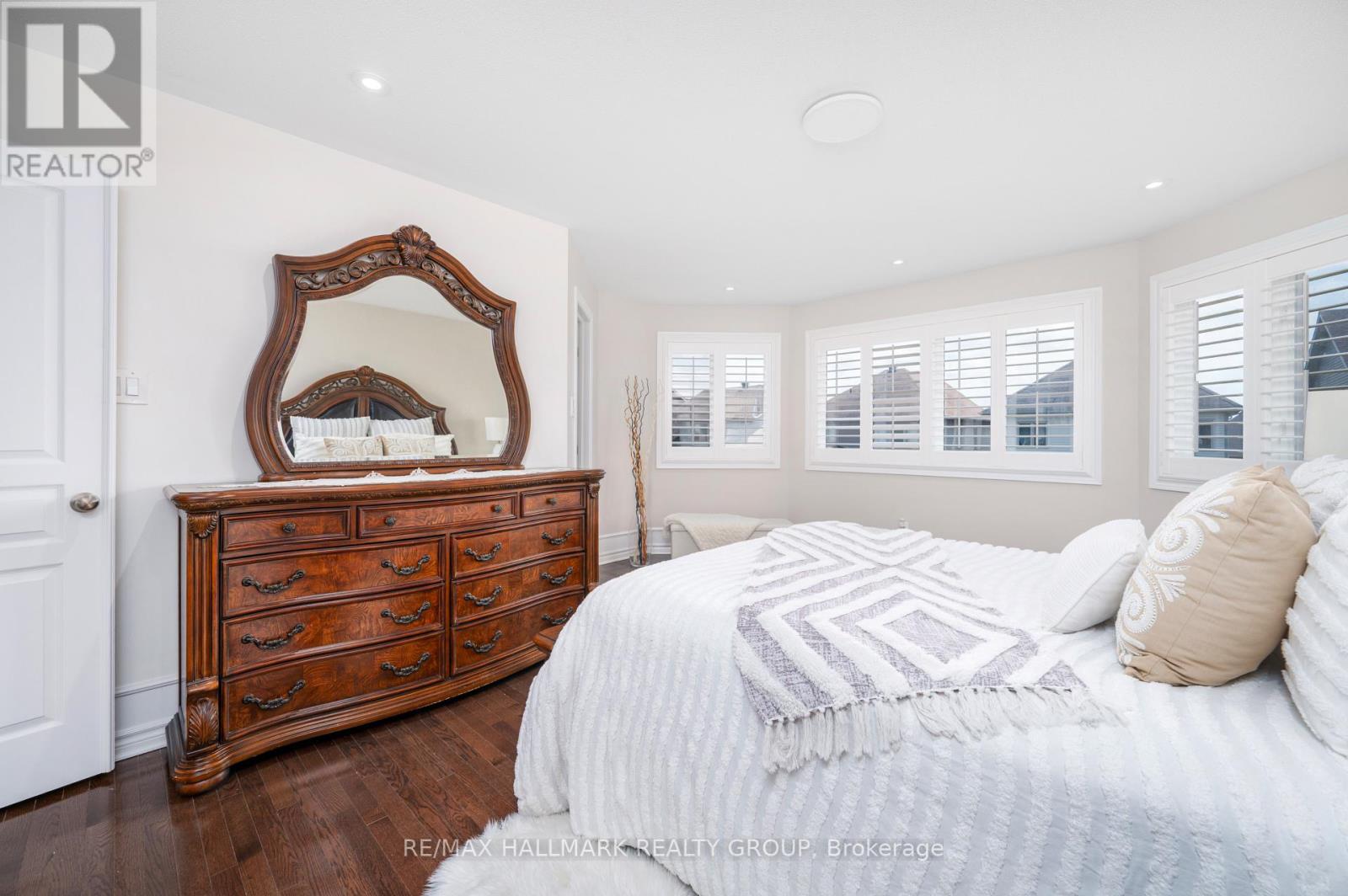 203 Black Sage Crescent, Ottawa, Ontario  K1V 2J7 - Photo 19 - X12304349