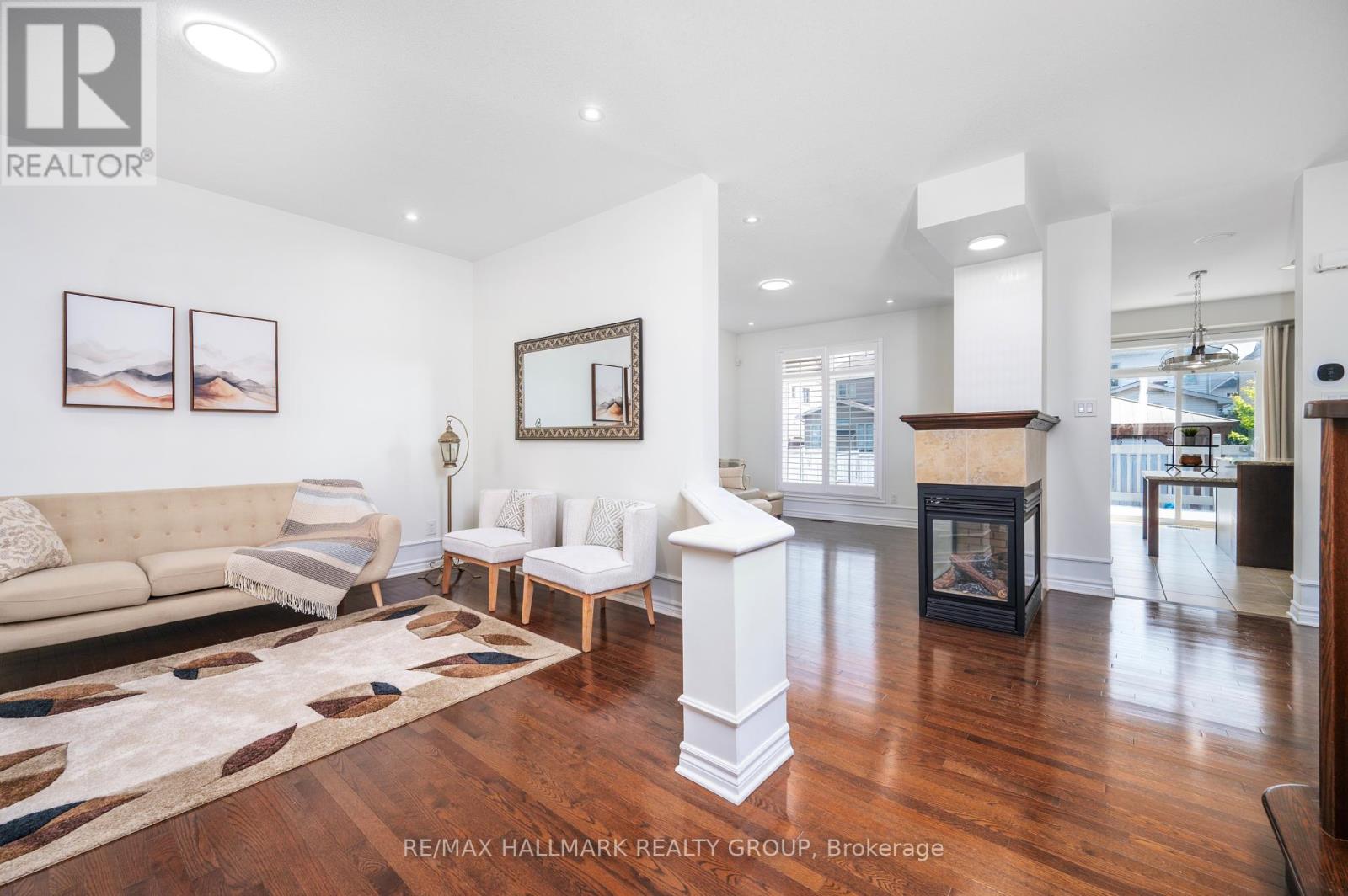 203 Black Sage Crescent, Ottawa, Ontario  K1V 2J7 - Photo 5 - X12304349