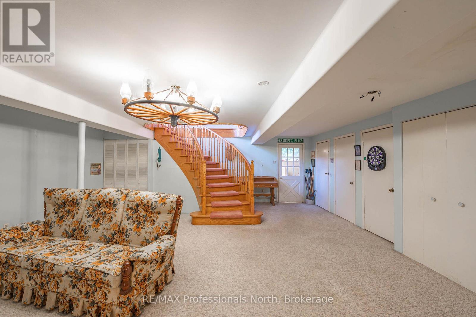 1015 Blackberry Lane, Minden Hills, Ontario  K0M 2K0 - Photo 26 - X12213252